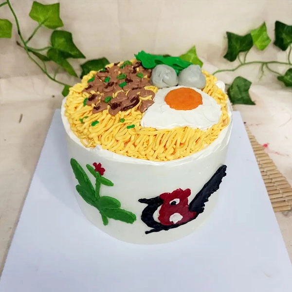 Yummy Chicken Noodle Cake