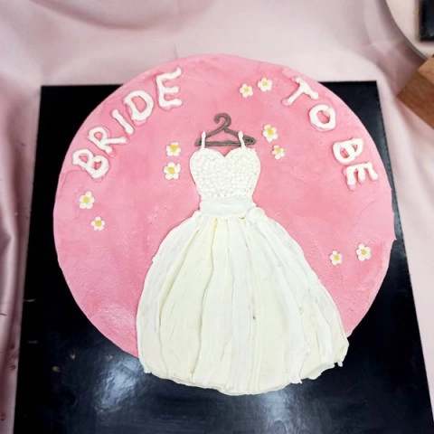 Bride to be Cake