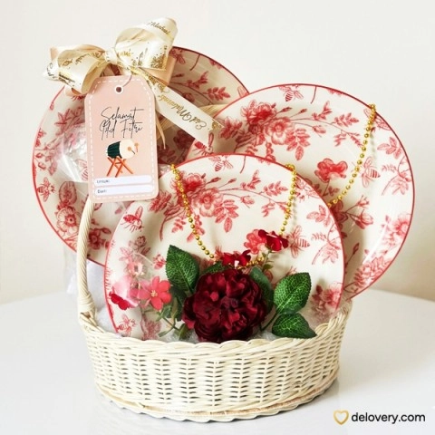Celesta Roseate Dine