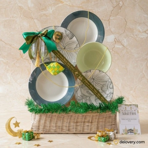 Cerulean Swirl Tea Ensemble