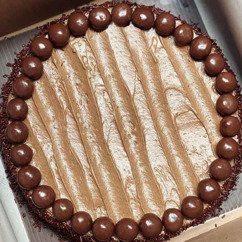 Mocha Luna Cake