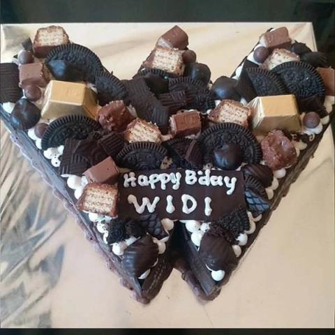 Awesome Letter Cake - Denpasar