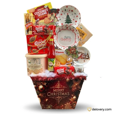 Festive Serve & Snack Ensemble