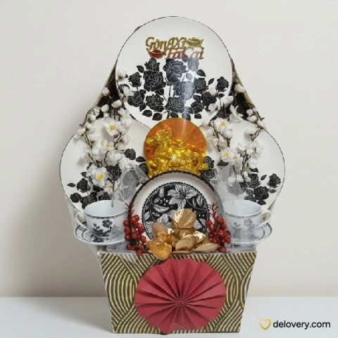 Fortune Table Accent