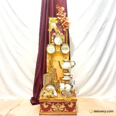 Golden Damask Majestic Set