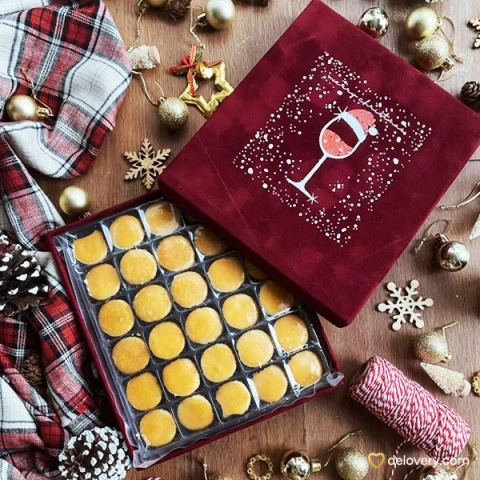 Golden Pineapple Bites