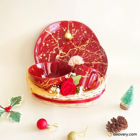 Golden Red Festive Serve