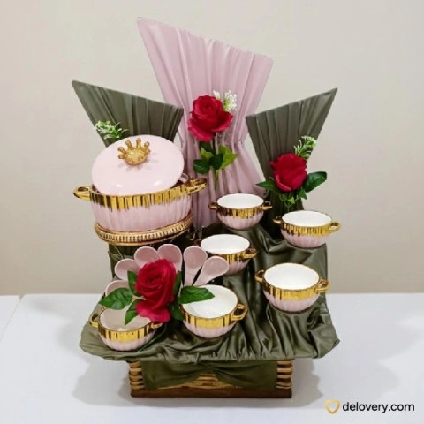 Golden Rose Dinnerware Set