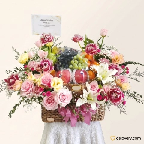 Grand Floral Orchard Basket