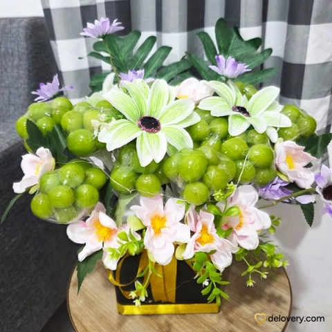 Luxe Grape Garden