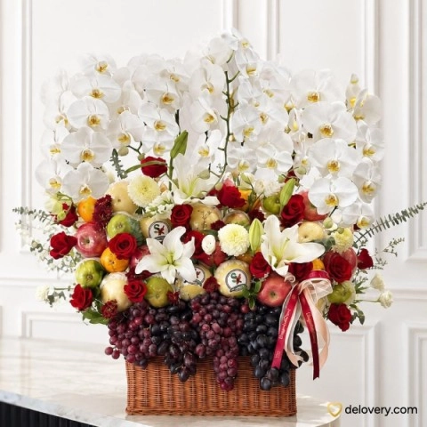 Luxe Tropical Bouquet