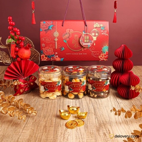 Prosperity Triple Crown Treats