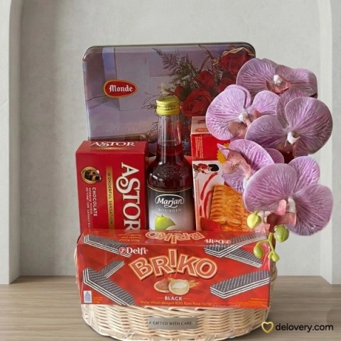 Raya Savory Selection