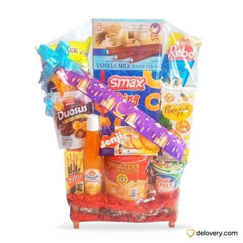 Savory Bites Basket