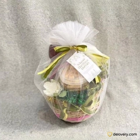 Zayna Bloom & Sip Basket